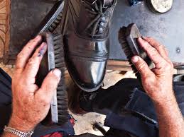 Shoe shine